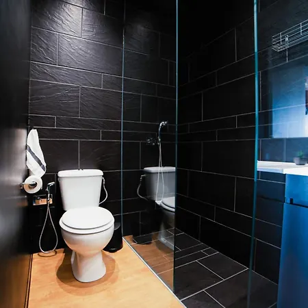 Apartment Super *